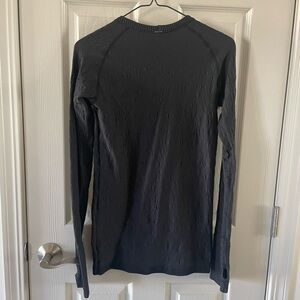 Women's Lulu lemon long sleeved  Black Shirt